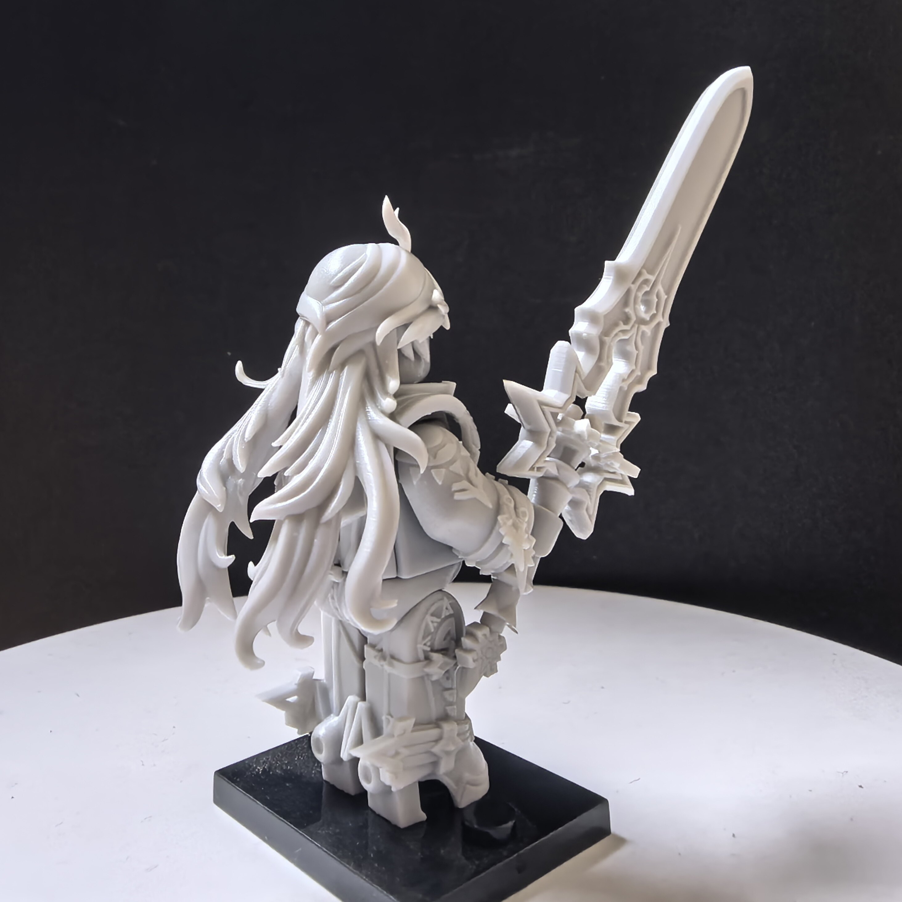 مجسم مصغر ثلاثي الأبعاد لشخصية - مراجعة 3D Printing Figure وسعره