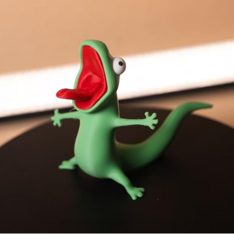 تمثال سحلية خضراء لطيفة مطبوع  - مراجعة 3D Printing Lizard وسعره